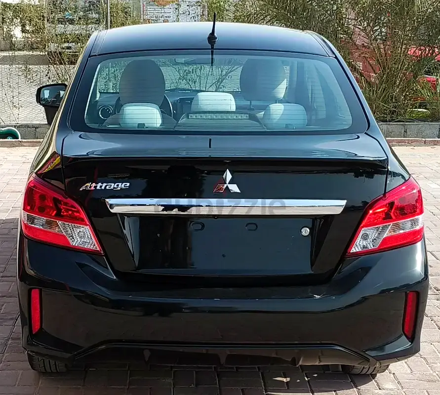 Mitsubishi Attrage 2021 GLS GCC Specs - Image 7