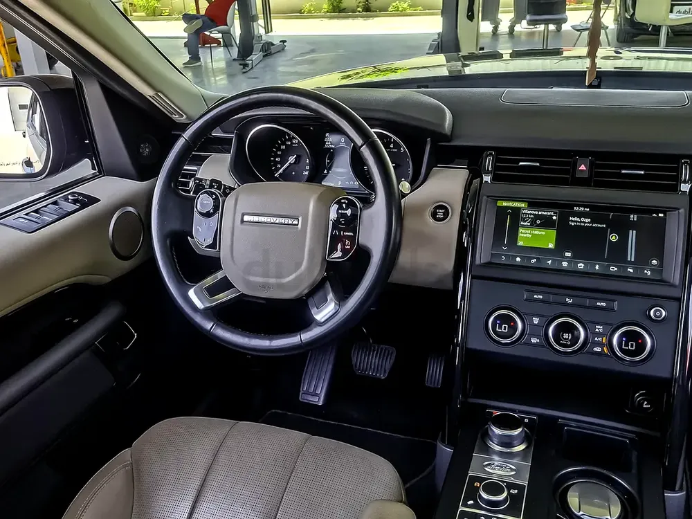 AED 1398/month | 2019 Land Rover Discovery  | GCC Specs | Ref#470802 - Image 10