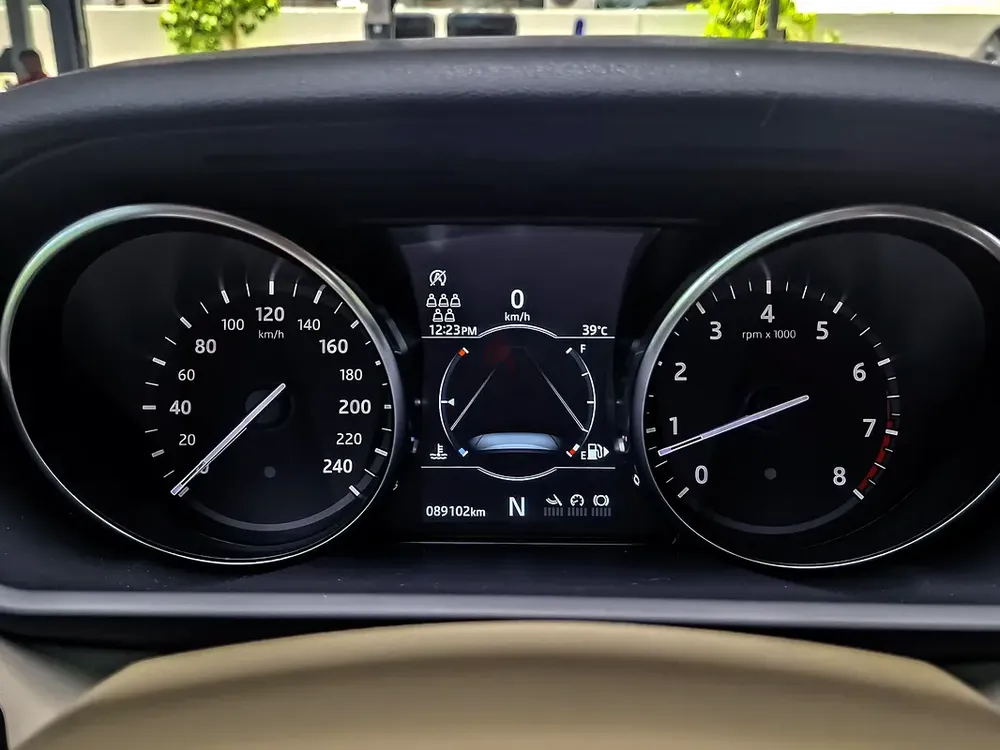 AED 1398/month | 2019 Land Rover Discovery  | GCC Specs | Ref#470802 - Image 15
