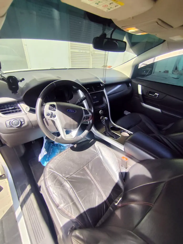 Ford Edge 2013 - Well Maintained SUV - Image 10
