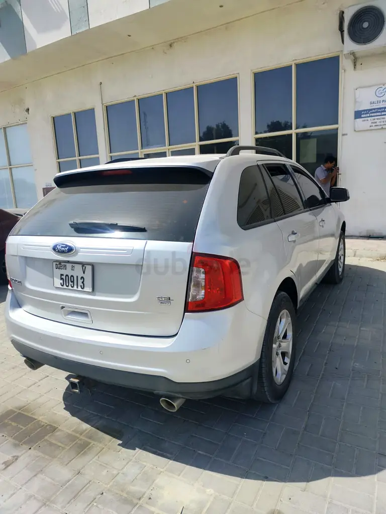 Ford Edge 2013 - Well Maintained SUV - Image 4
