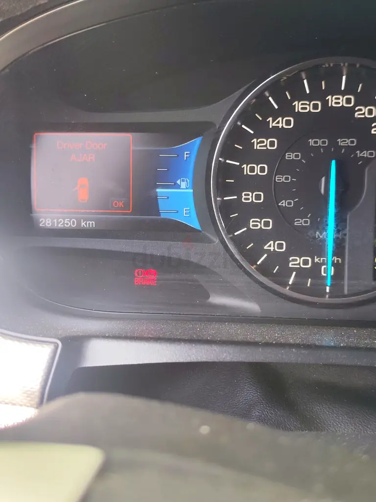 Ford Edge 2013 - Well Maintained SUV - Image 5