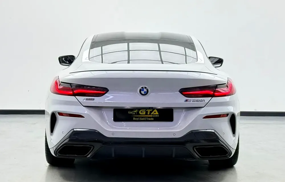 2022 BMW M850i xDrive, BMW Warranty+Service Contract+Full Service History, GCC - Image 4