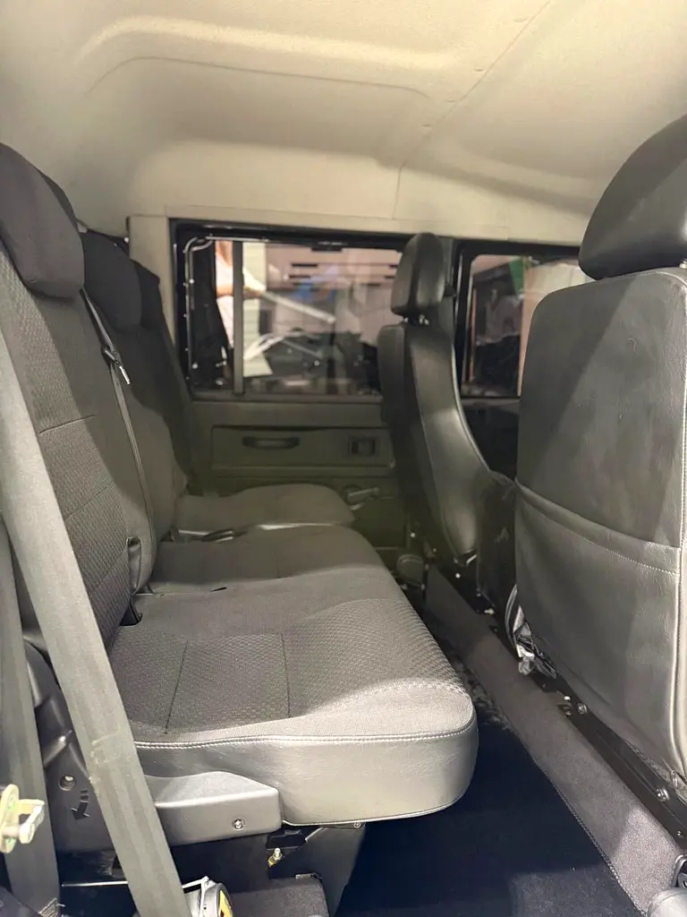 Defender Final Edition 2015 GCC ALTAYER FSH - Image 18