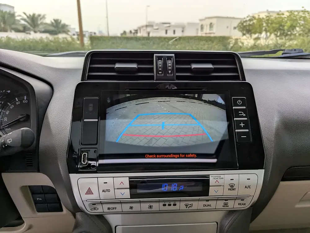 Toyota Prado VXR 2018 Full Option-V6 4.0L - GCC Specs - Well Maintained - Image 9