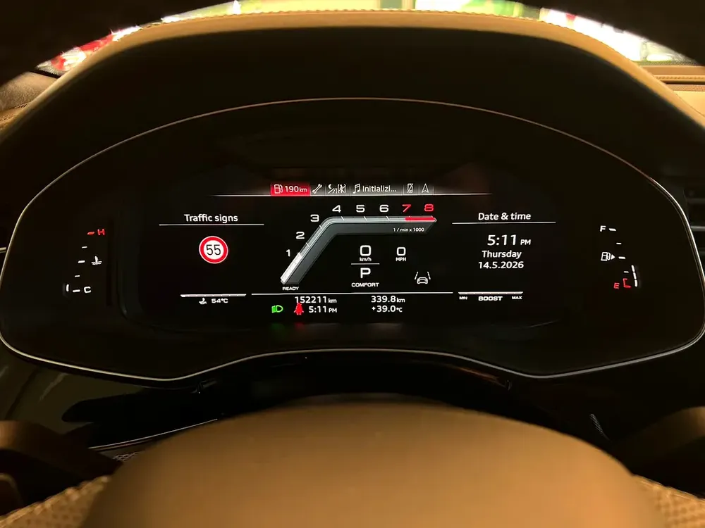 2021 Audi Q8 55 TFSI quattro S line Black Edition - American Specs - Image 16