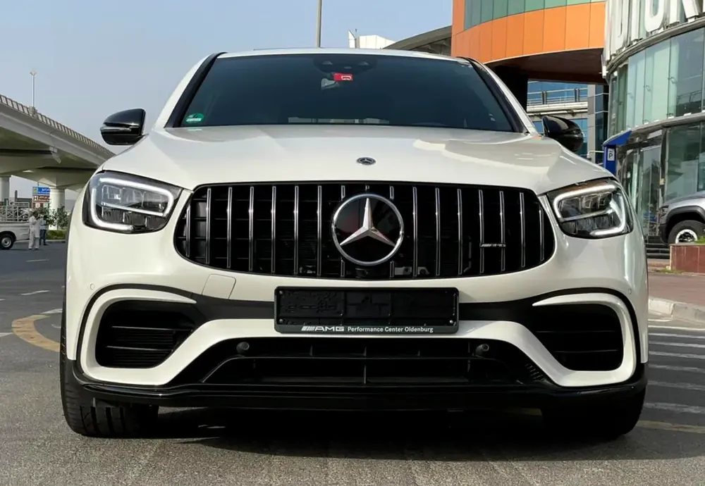 2 owners AMG GLC 63s 4matic+ Coupe - Image 7
