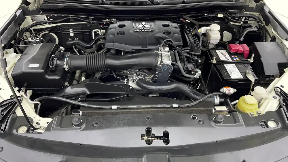 AED 1,473/m | 0 DP | Free 3 Months Warranty | Service History | MITSUBISHI MONTERO SPORT 2023 - Image 13