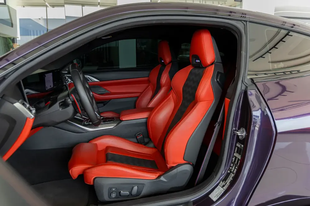 BMW M4 COMPETITION | COUPE | GCC | 5 YEARS WARRANTY | SERVICE CONTRACT | FULL CARBON FIBER 2025 - Image 15
