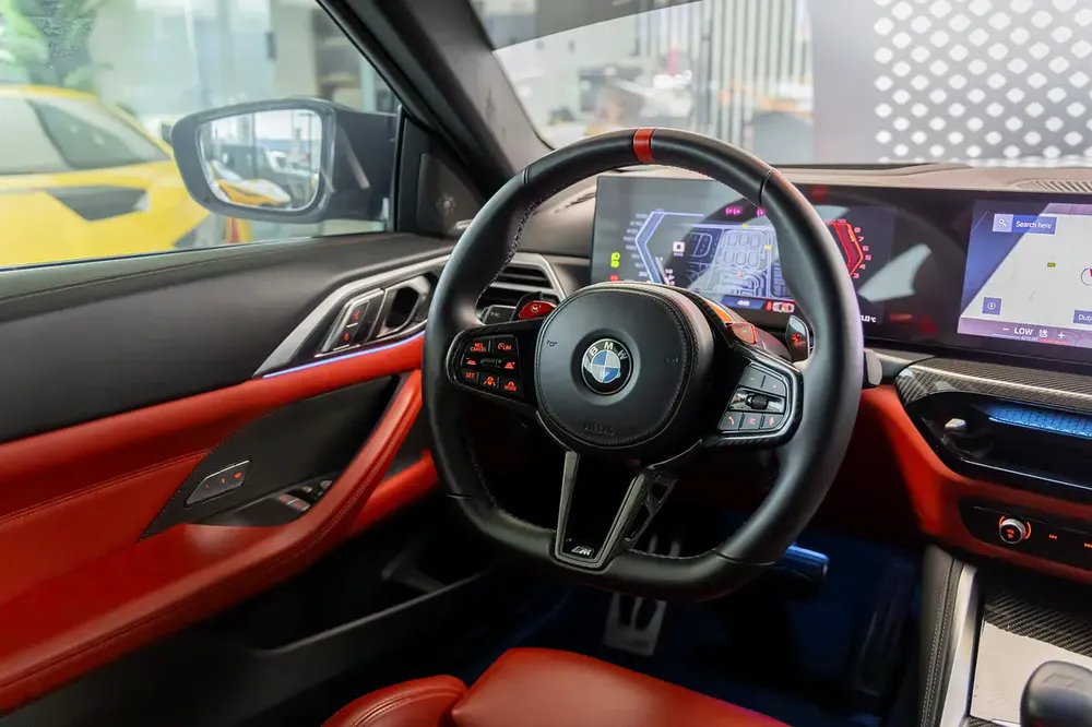 BMW M4 COMPETITION | COUPE | GCC | 5 YEARS WARRANTY | SERVICE CONTRACT | FULL CARBON FIBER 2025 - Image 18
