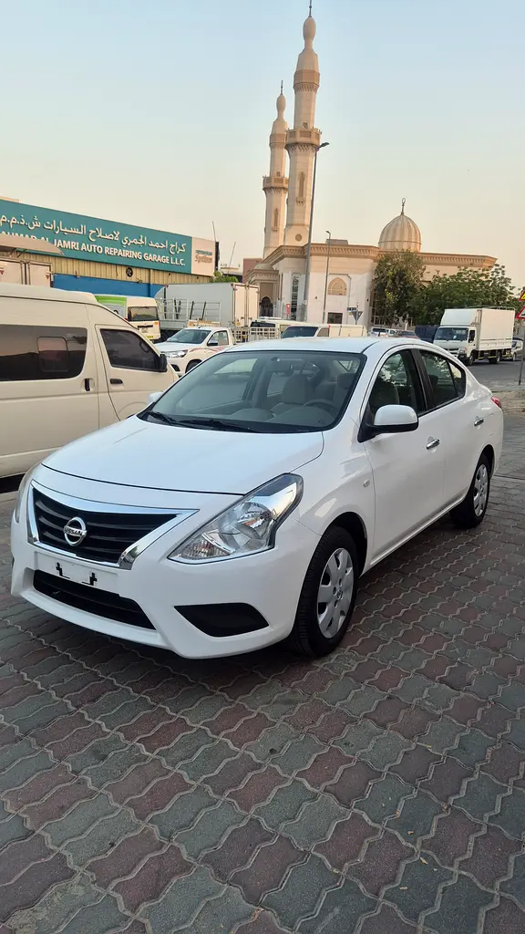 Nissan sunny - Image 10