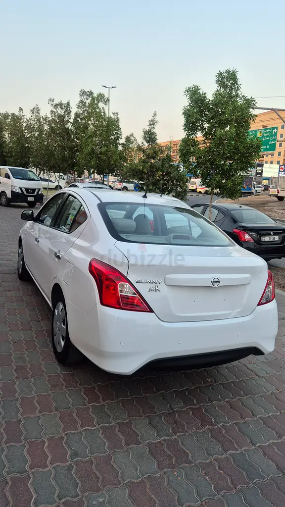 Nissan sunny - Image 16