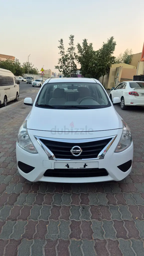 Nissan sunny - Image 9