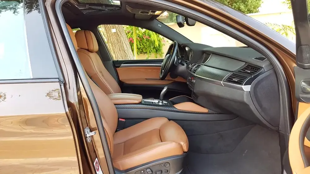 BROWN BMW X6 V6 ^  GCC ^ SPACIOUS AND DEPENDABLE VEHICLE ^ GREAT FOR FAMILIES ^ EXCELLENT PERFORMANC - Image 16