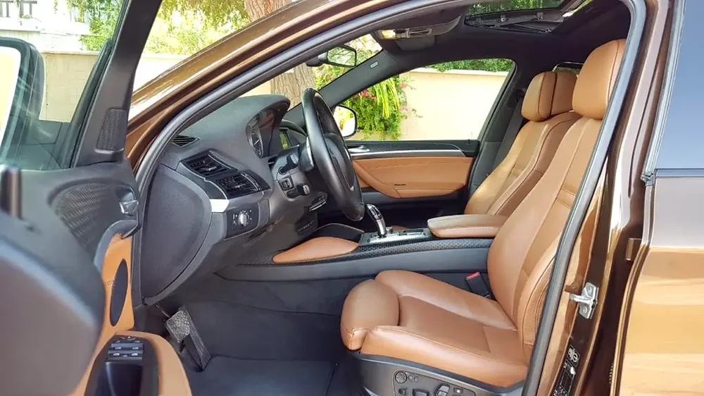 BROWN BMW X6 V6 ^  GCC ^ SPACIOUS AND DEPENDABLE VEHICLE ^ GREAT FOR FAMILIES ^ EXCELLENT PERFORMANC - Image 17