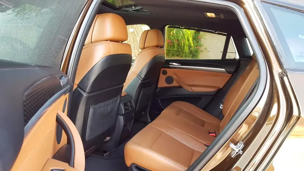 BROWN BMW X6 V6 ^  GCC ^ SPACIOUS AND DEPENDABLE VEHICLE ^ GREAT FOR FAMILIES ^ EXCELLENT PERFORMANC - Image 19