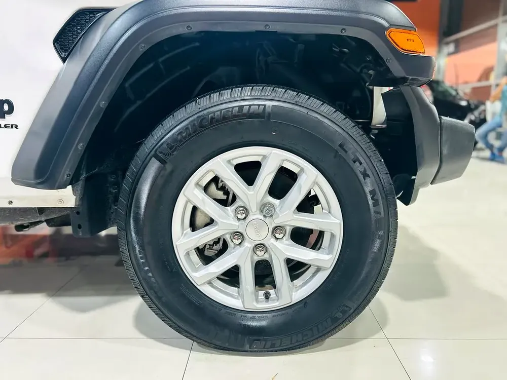 Jeep Wrangler Sport S 2023 - Canadian Specs - Perfect Condition! - Image 13