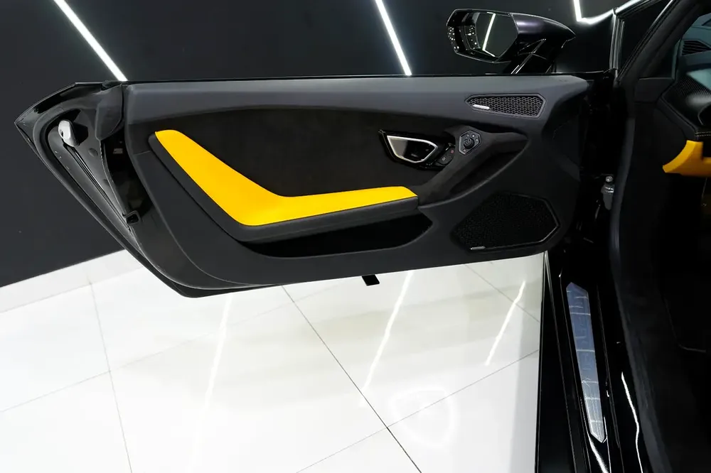 2024 Huracan Tecnica LP 640-2, Carbon Interior, Lifting System, Apple CarPlay, Dealer Warr + Serv! - Image 12
