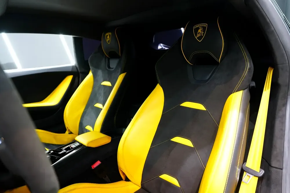 2024 Huracan Tecnica LP 640-2, Carbon Interior, Lifting System, Apple CarPlay, Dealer Warr + Serv! - Image 5