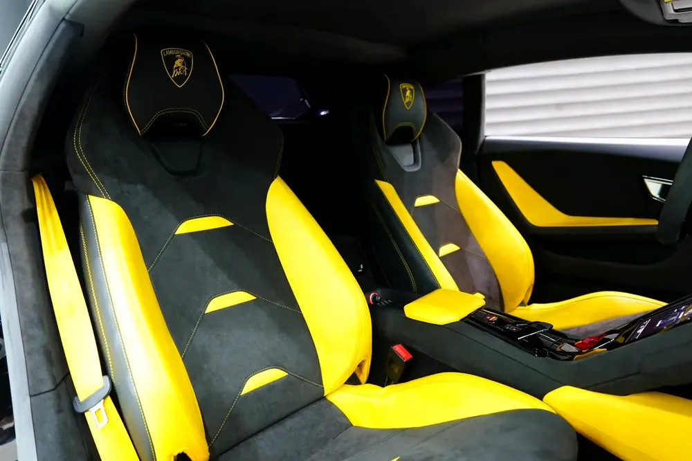 2024 Huracan Tecnica LP 640-2, Carbon Interior, Lifting System, Apple CarPlay, Dealer Warr + Serv! - Image 7