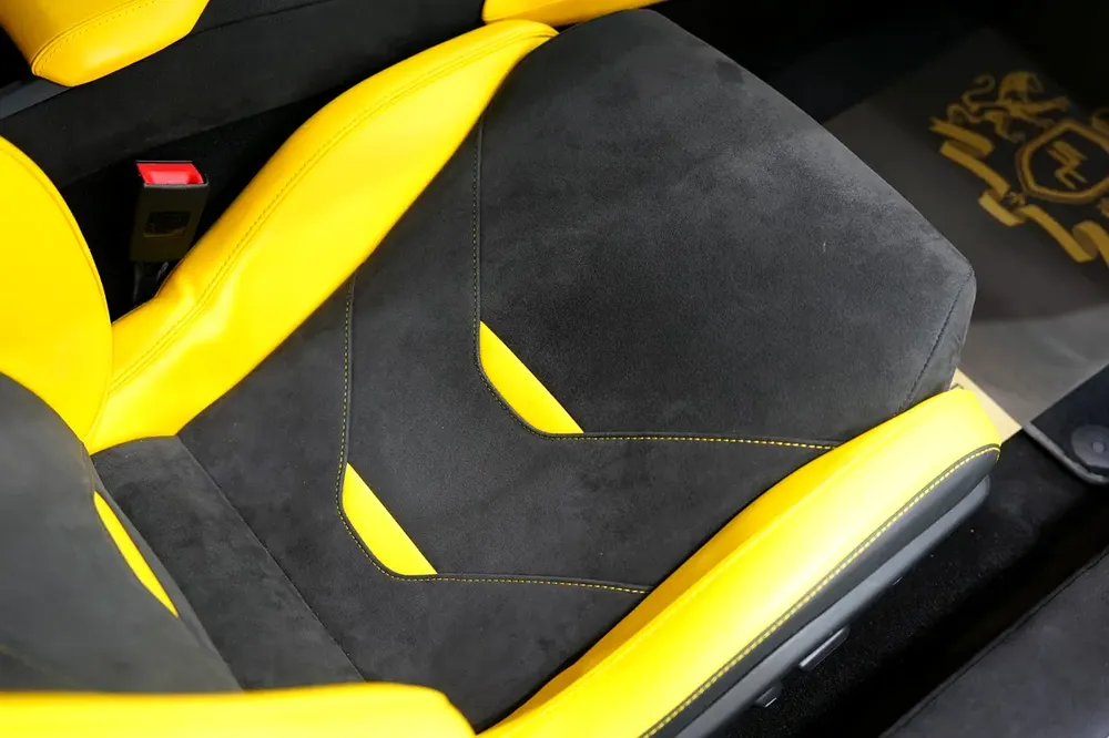 2024 Huracan Tecnica LP 640-2, Carbon Interior, Lifting System, Apple CarPlay, Dealer Warr + Serv! - Image 8