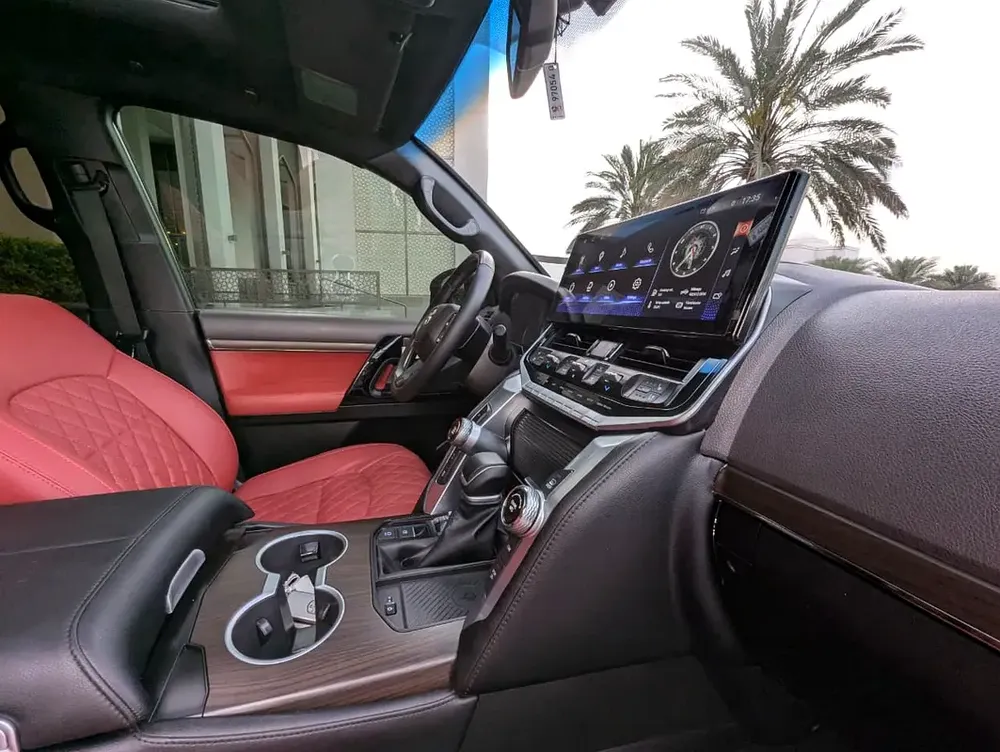 Toyota Land Cruiser 2013 Facelifted 2025 With Interior and Exterior GXR V6 Full Option - GCC Specs - Image 12