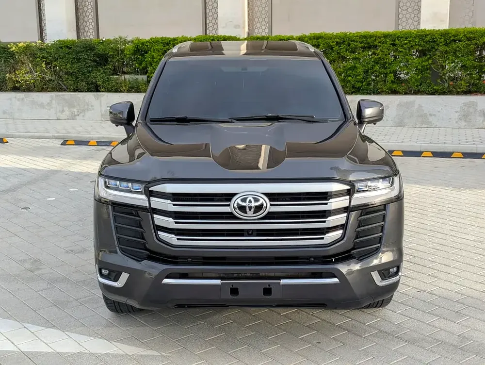 Toyota Land Cruiser 2013 Facelifted 2025 With Interior and Exterior GXR V6 Full Option - GCC Specs - Image 20