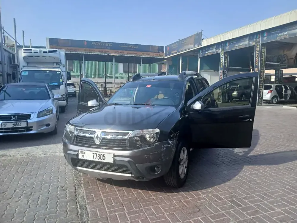 Renault Duster 2.0L Automatic – Good Condition – Ready to Drive - Image 4