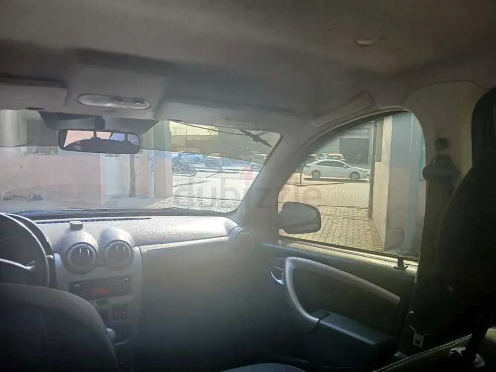 Renault Duster 2.0L Automatic – Good Condition – Ready to Drive - Image 7