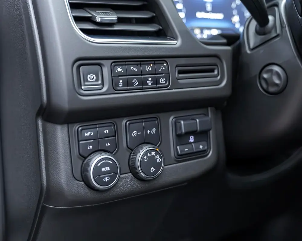 CHEVROLET TAHOE RST - 2023 - GCC - FSH - UNDER WARRANTY - EXCELLENT CONDITION - Image 11