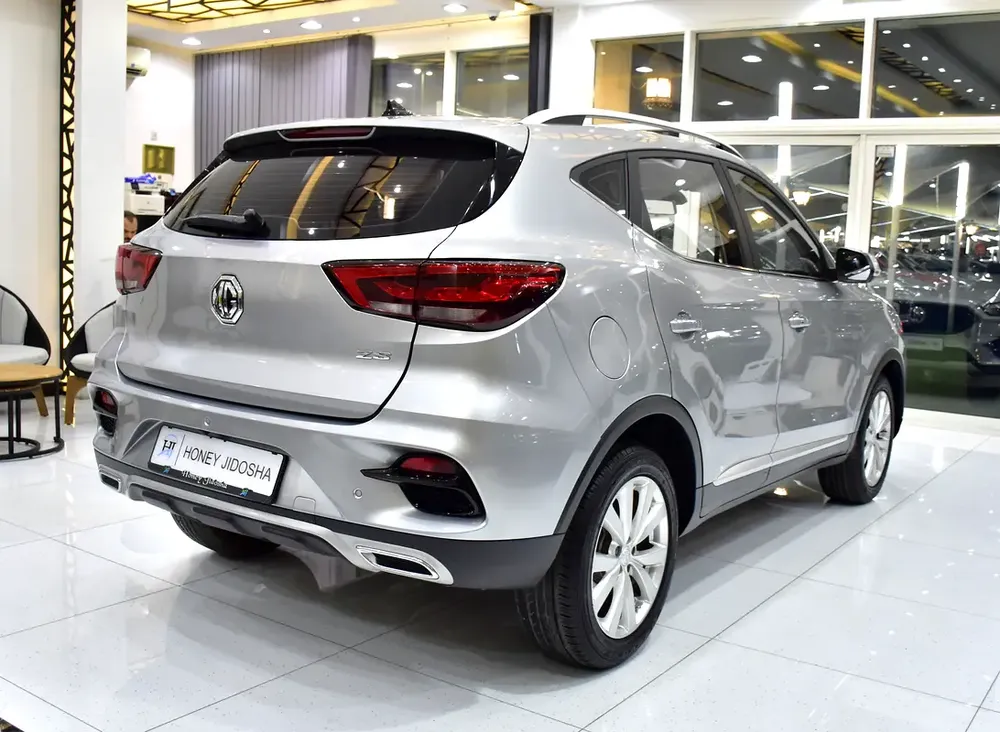 AED 507 EMi for 5Yrs | MG ZS ( 2022 Model ) in Silver Color GCC Specs - Image 6