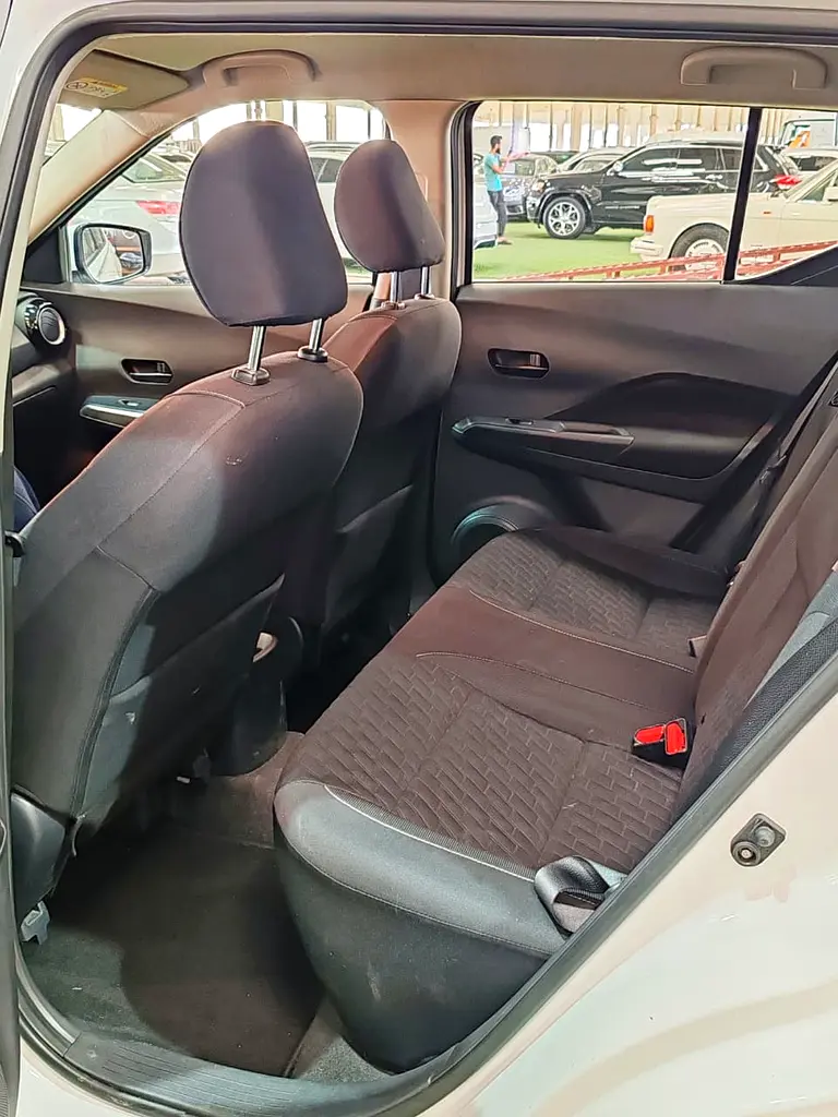 Nissan Kicks SV 2022, GCC Specs, Excellent Condition - Image 10