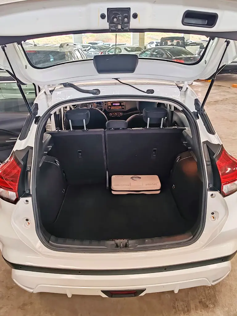 Nissan Kicks SV 2022, GCC Specs, Excellent Condition - Image 9