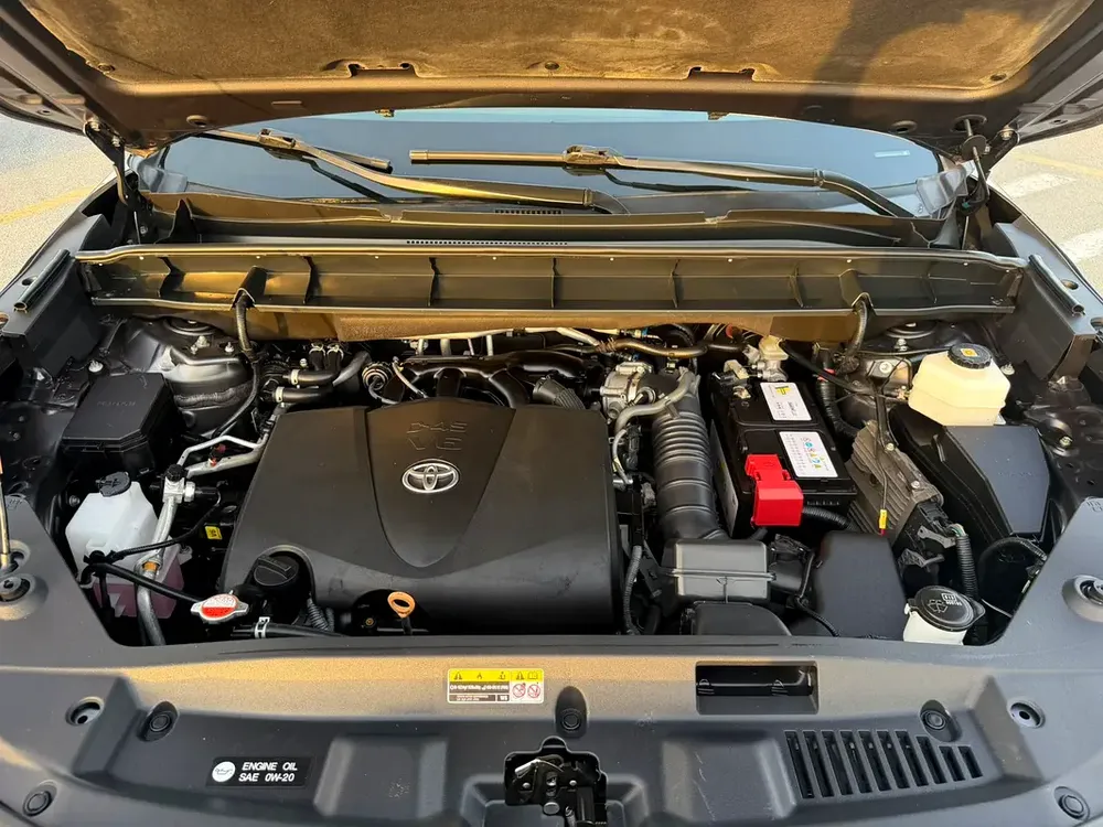 2020 Toyota Highlander XLE Full Option 3.5L V6  - SunRoof - Full Radar System - 7 Seater -Push Start - Image 20