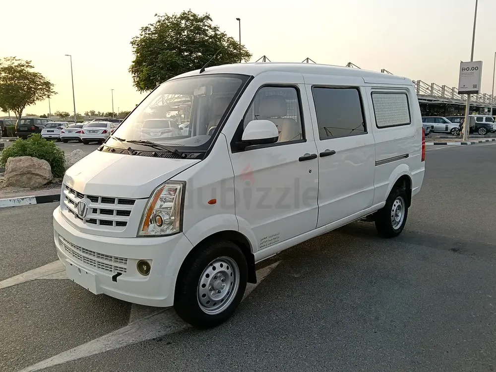 Victory 2022 delivery Van GCC spec accident free original print - Image 5