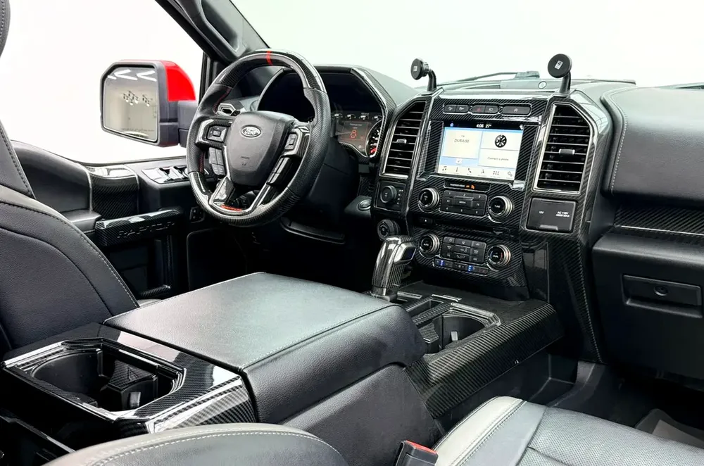 2018 Ford F-150 Raptor, Full Service History, Carbon Fiber Interior, Excellent Condition, GCC - Image 11