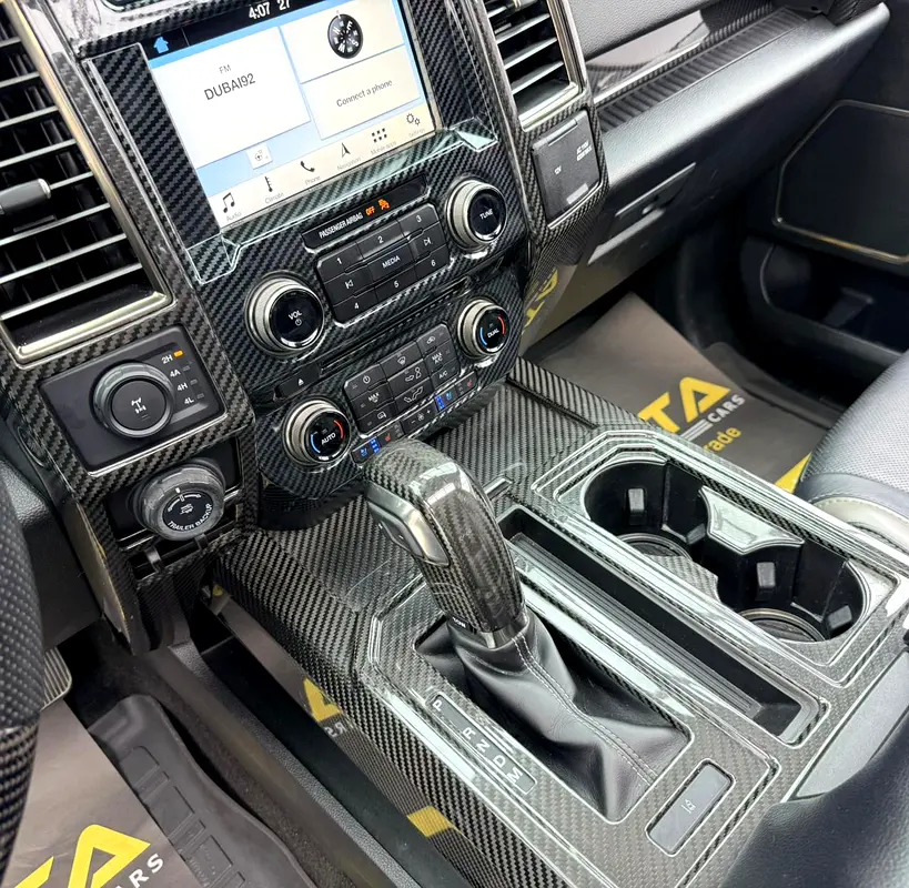2018 Ford F-150 Raptor, Full Service History, Carbon Fiber Interior, Excellent Condition, GCC - Image 14
