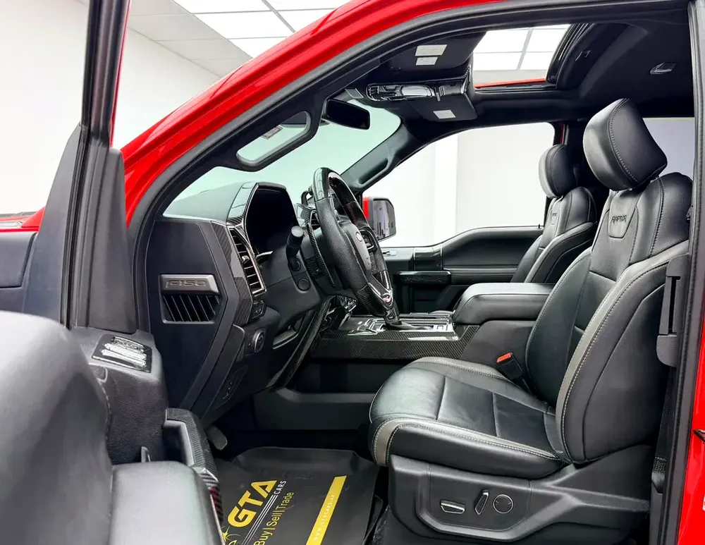 2018 Ford F-150 Raptor, Full Service History, Carbon Fiber Interior, Excellent Condition, GCC - Image 8