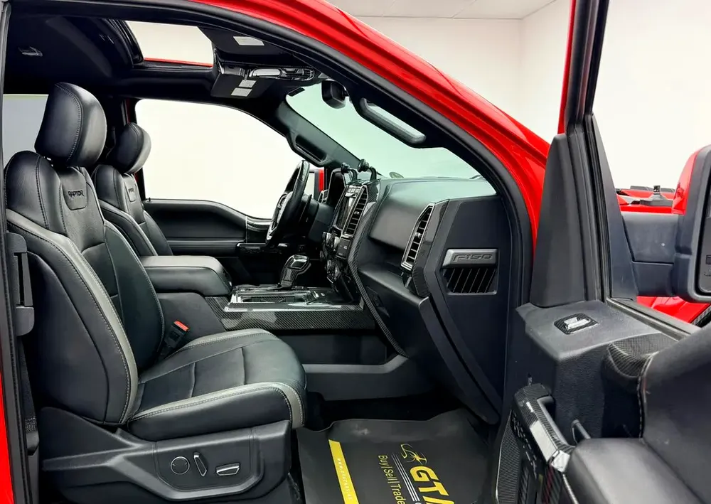 2018 Ford F-150 Raptor, Full Service History, Carbon Fiber Interior, Excellent Condition, GCC - Image 9