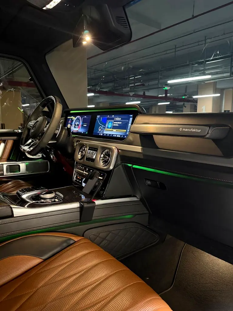 Mercedes-Benz G-Class G 63 AMG 2021 | GCC Specs | Low Mileage - Image 4