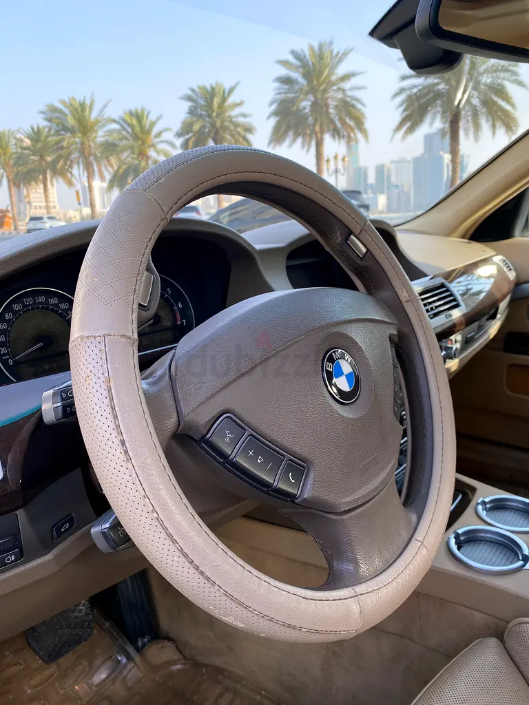 BMW 740Li 2008 GCC Specs - Well Maintained - Image 10