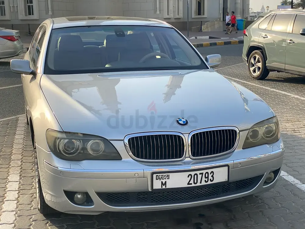 BMW 740Li 2008 GCC Specs - Well Maintained - Image 4