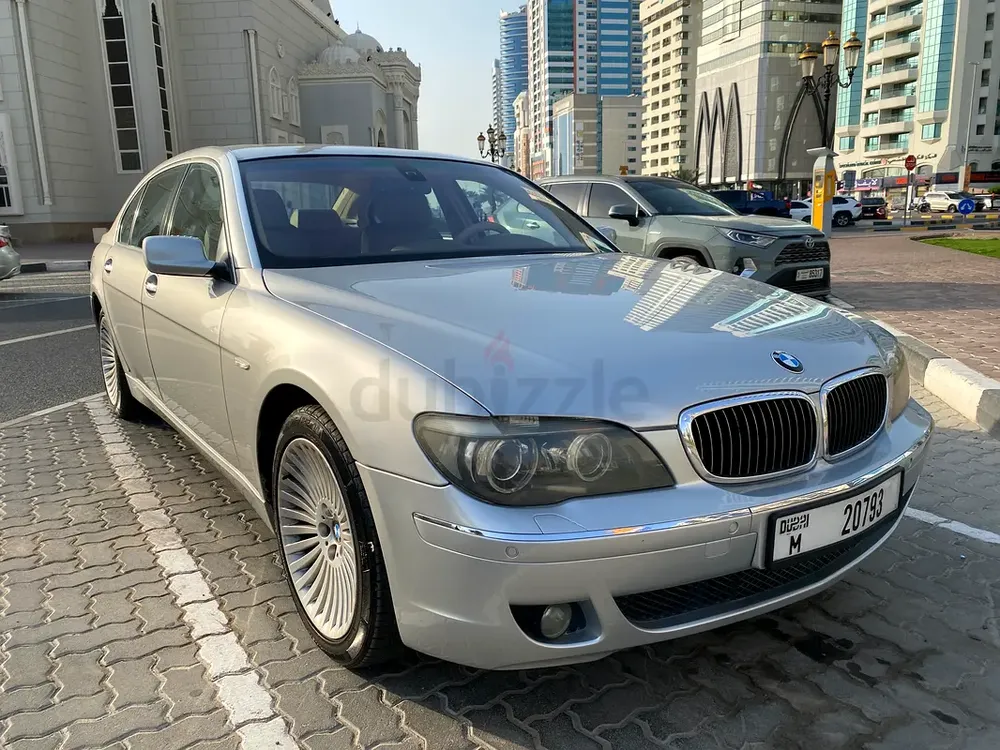 BMW 740Li 2008 GCC Specs - Well Maintained - Image 6
