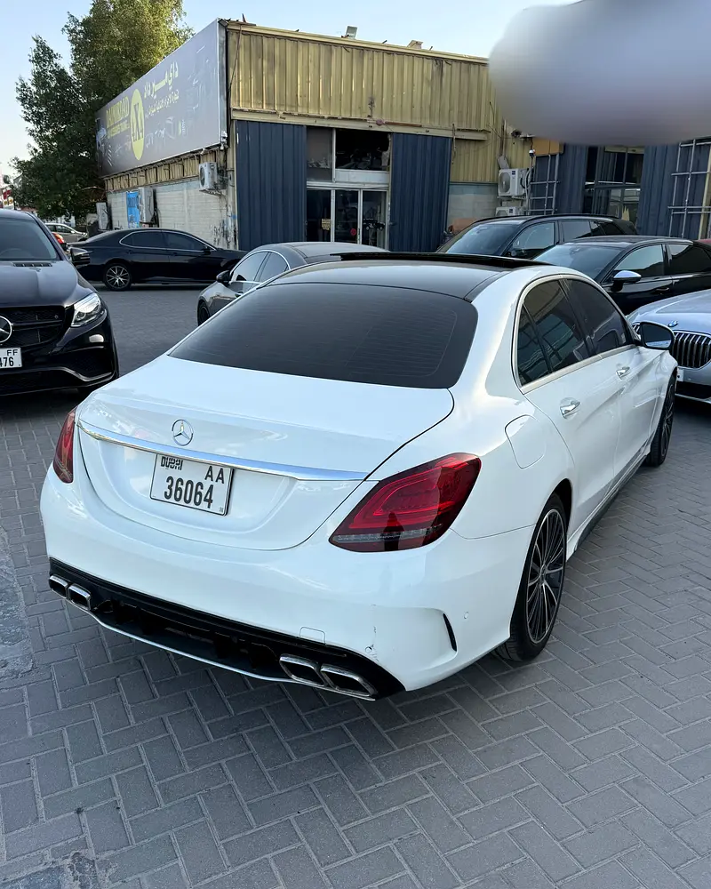 Mercedes-Benz C300 2020 - Image 5