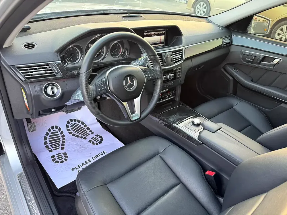 2013 Mercedes-Benz E-Class E 350 - Pristine Japanese Spec - Image 13