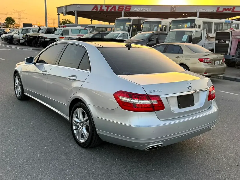 2013 Mercedes-Benz E-Class E 350 - Pristine Japanese Spec - Image 6