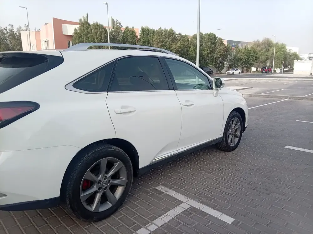 Lexus RX 350 Platinum 2012 | GCC Specs | Excellent Condition - Image 4