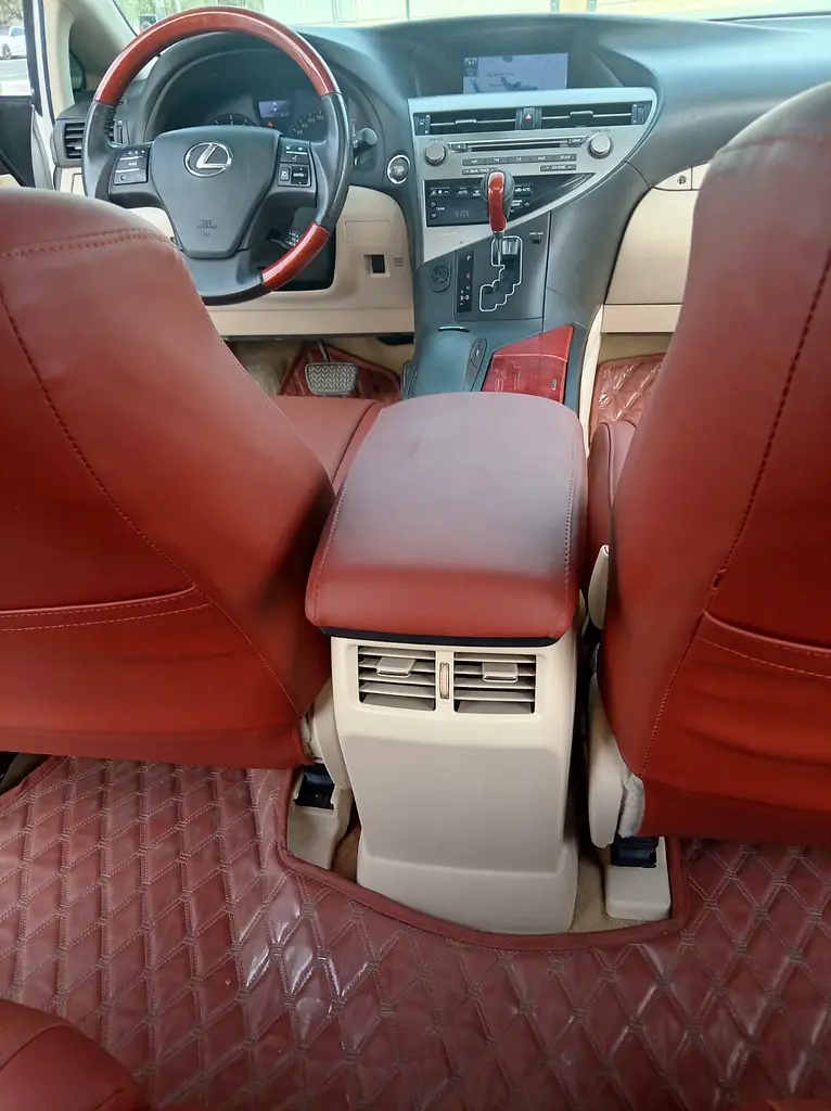Lexus RX 350 Platinum 2012 | GCC Specs | Excellent Condition - Image 5