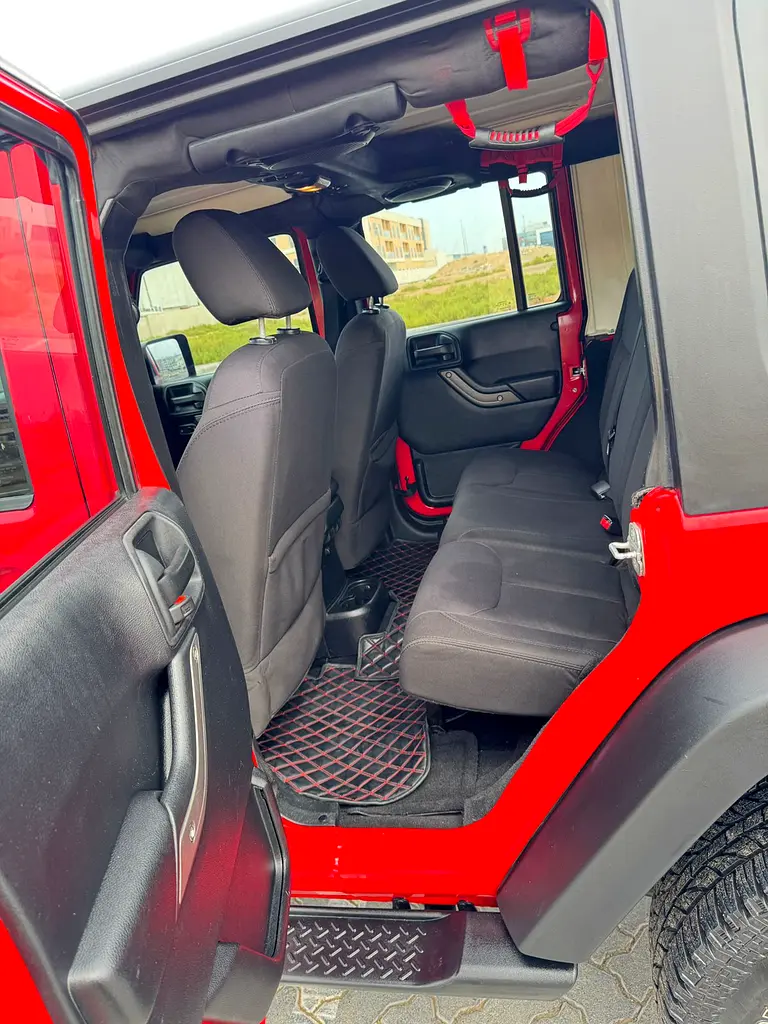 Jeep Wrangle  Unlimited 2014 Gcc Free accident Like Original Condition - Image 13