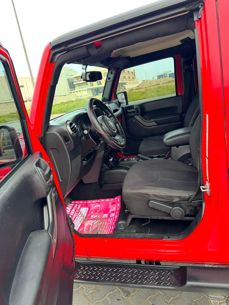 Jeep Wrangle  Unlimited 2014 Gcc Free accident Like Original Condition - Image 14